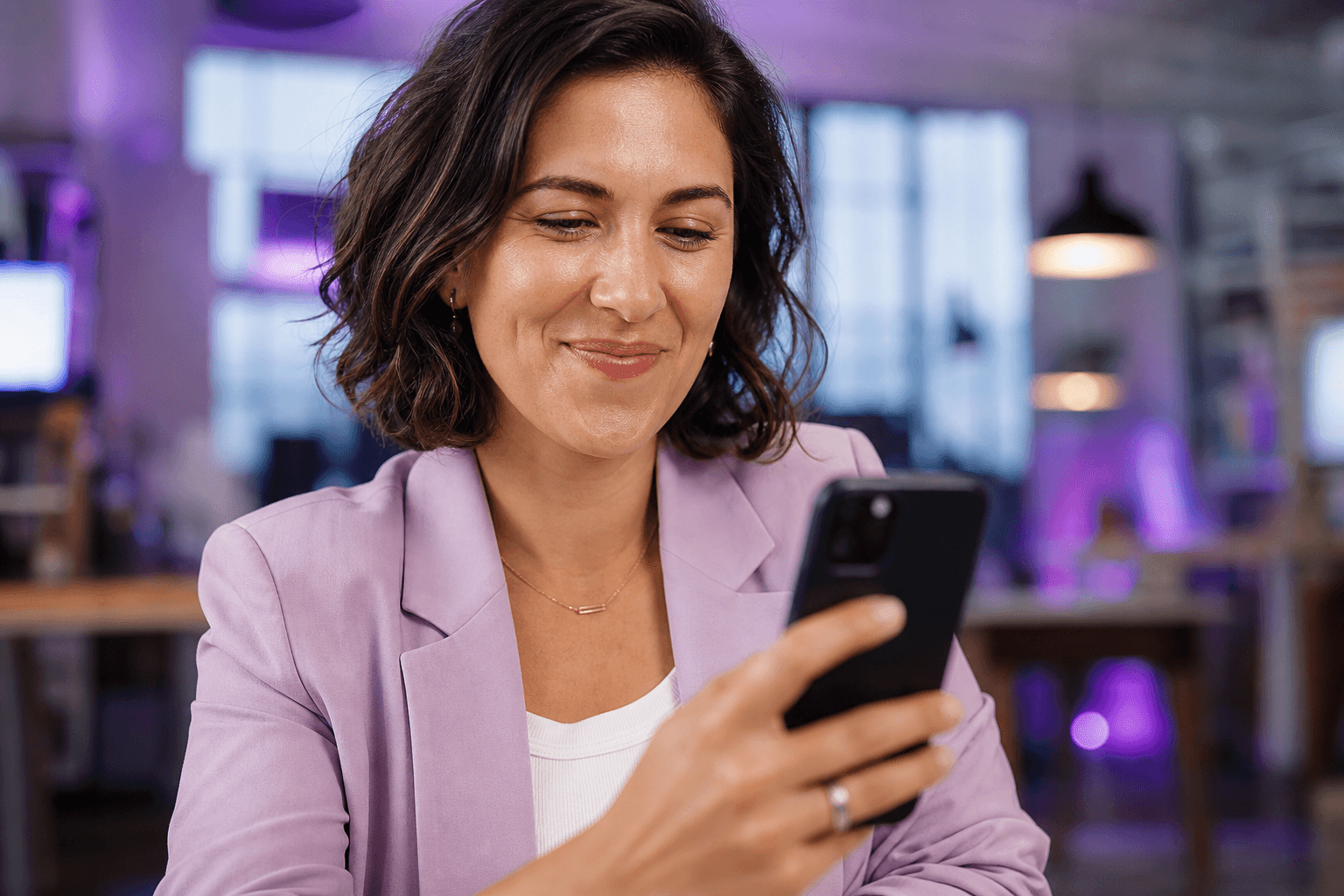 Marketing professional getting an instant lead notification